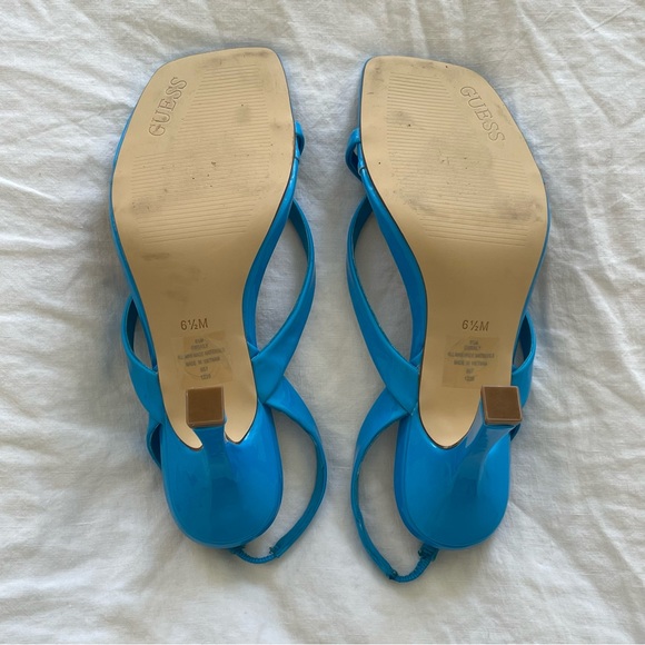 GUESS Blue Heels - Picture 3 of 3